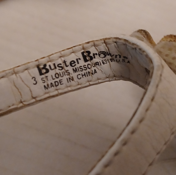 4/$30 White Floral Faux-Leather Sandals - Size 3 (Girl) - Picture 7 of 8